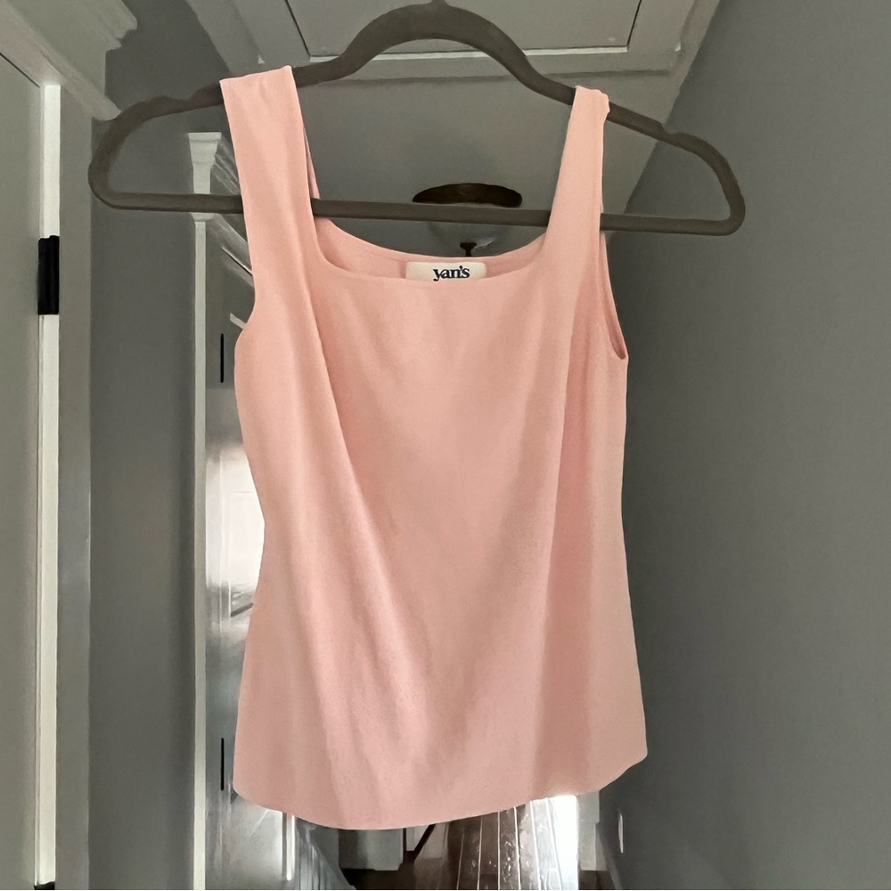 Pink tank top